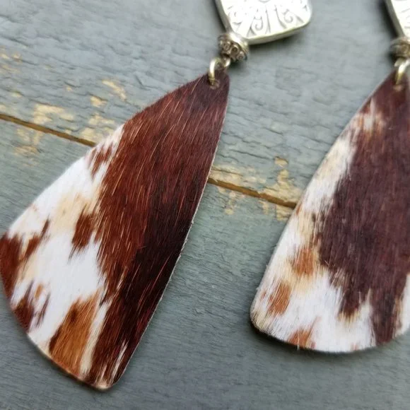 Artisan Hand Crafted Earrings Faux Cowhide Leather Silver Turquoise Brown Beaded - Picture 3 of 3
